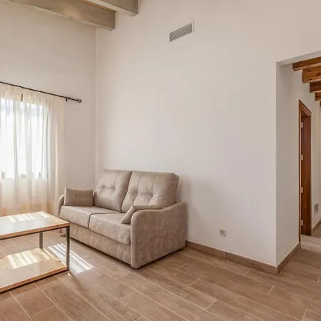 - 37801 Mallorca Tatil Evi Caimari